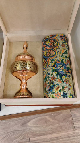 شکلات خوری و ترمه